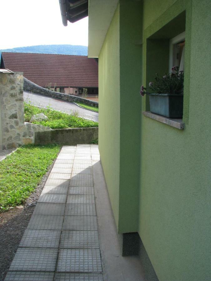 Apartma Juha - Breg pri Borovnici Buitenkant foto